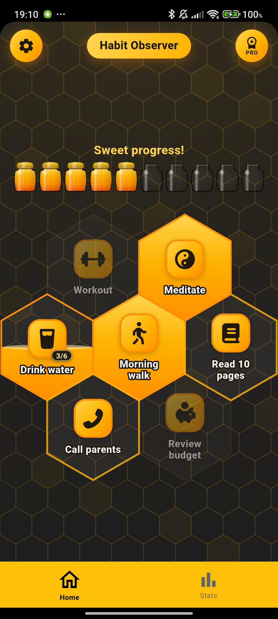 Honeycomb board in dark mode